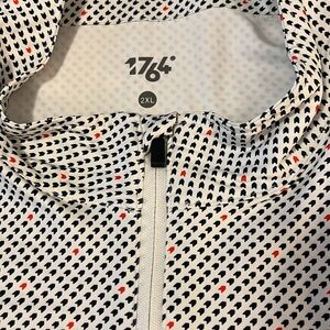Men’s 1764 Long Sleeve 1/4 Zip Lightweight Geometric Black White Red Golf Shirt